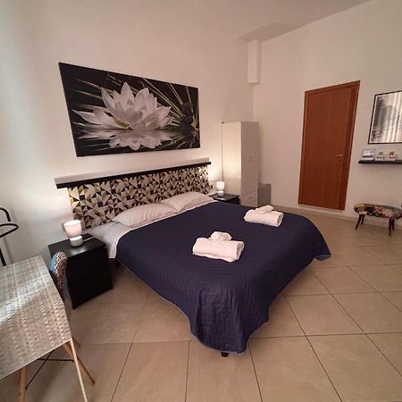 Benvenuti Al Sud Bed & Breakfast Бриндизи Екстериор снимка