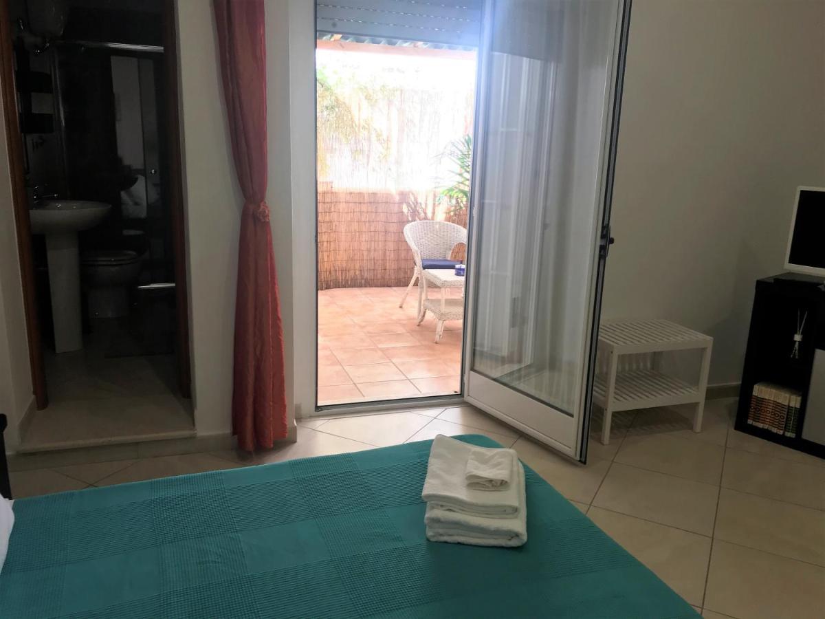Benvenuti Al Sud Bed & Breakfast Бриндизи Екстериор снимка