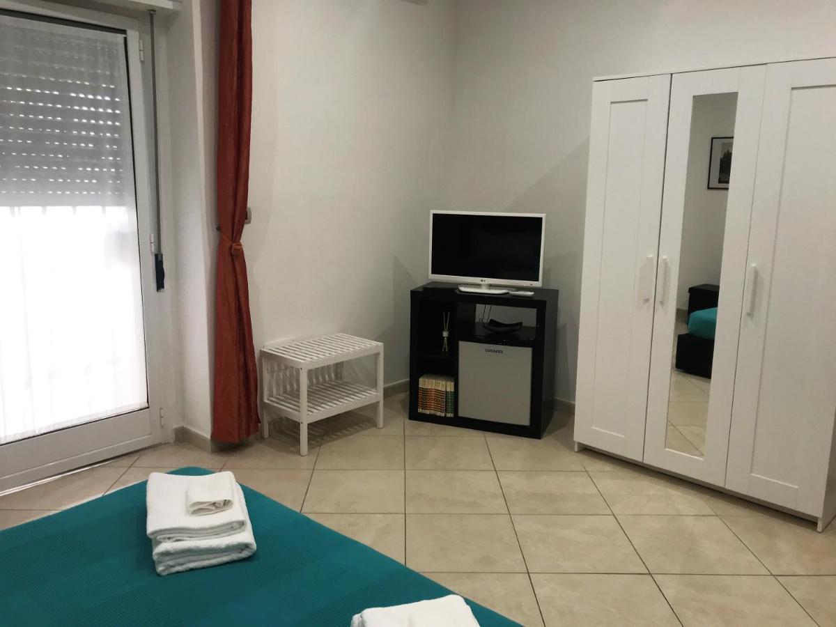 Benvenuti Al Sud Bed & Breakfast Бриндизи Екстериор снимка